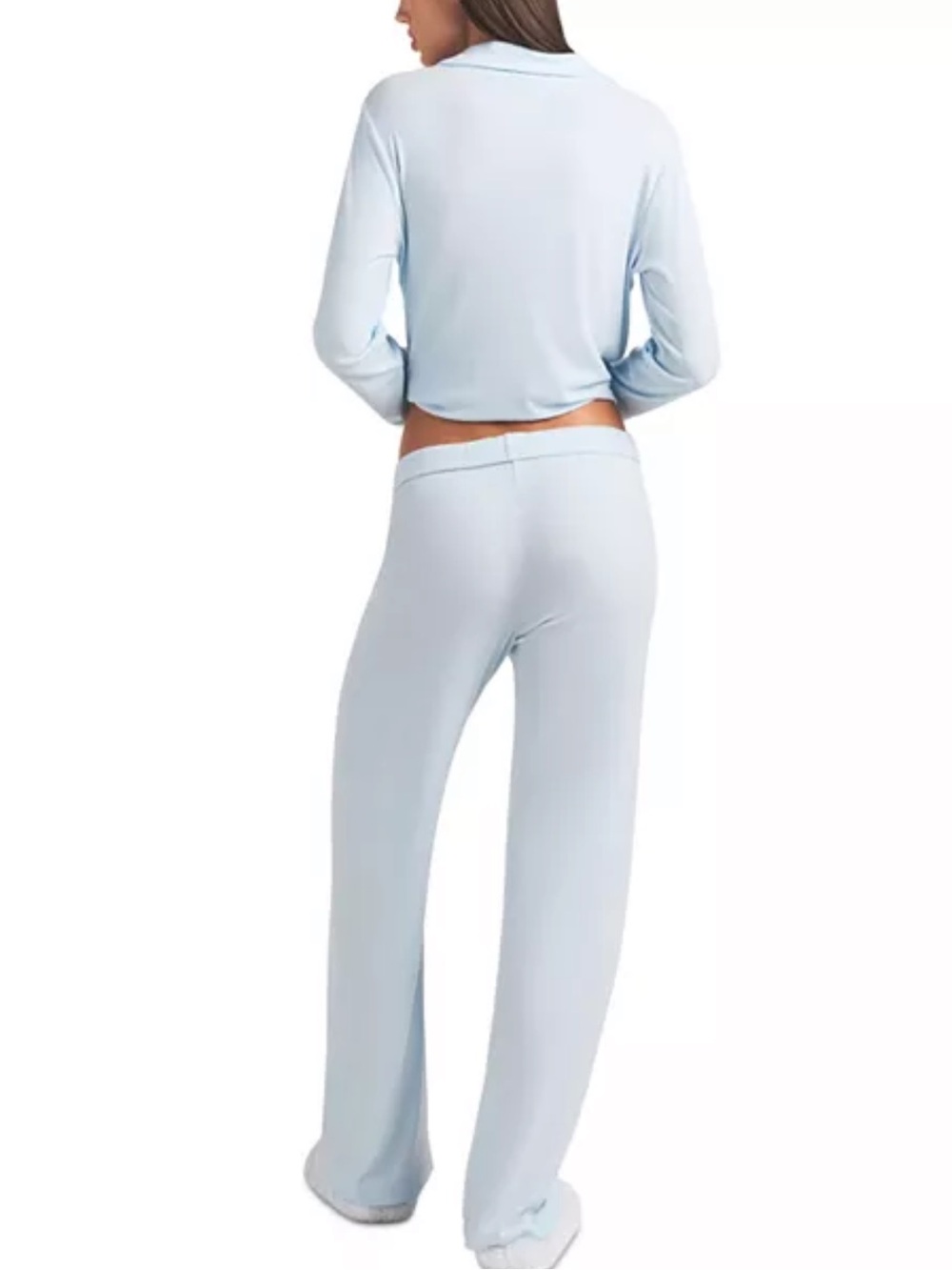 SKIMS SOFT LOUNGE SLEEP SET LIMITED EDITION: BABY BLUE MEDIUM - Picture 4 of 11